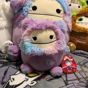 Squishmallows 8” Eden The BigFoot Valentines Edition